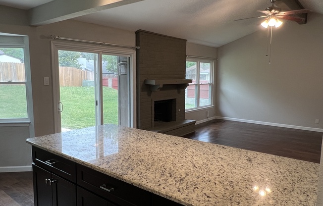 1018 ERICSON DR