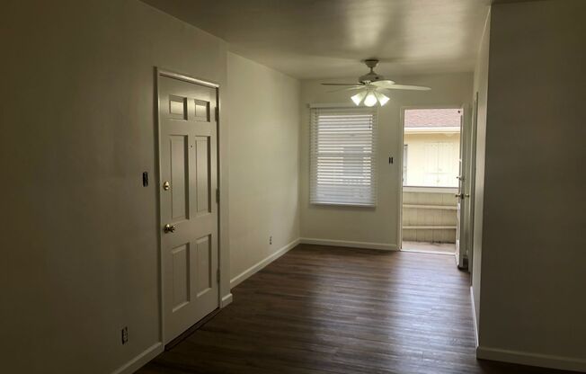 2 beds, 1 bath, $2,850, Unit 5311 Anaheim