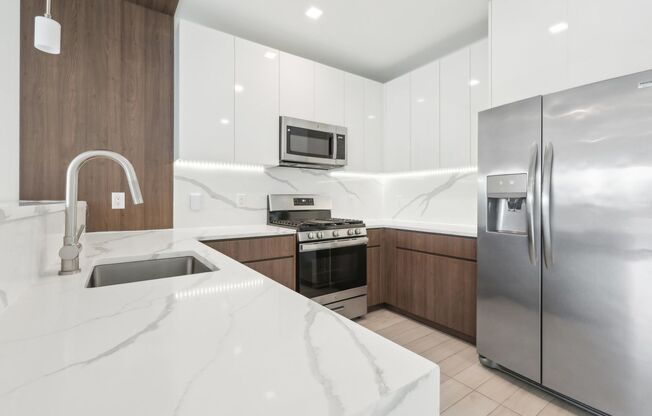 1 bed, 1 bath, 720 sqft, $2,250, Unit 605