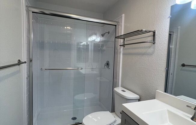 2 beds, 2 baths, 890 sqft, $3,250, Unit 777-270