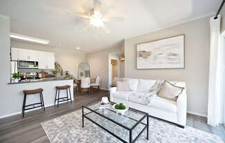 Welcome to Eagle Glen Apartments in Murrieta, CA