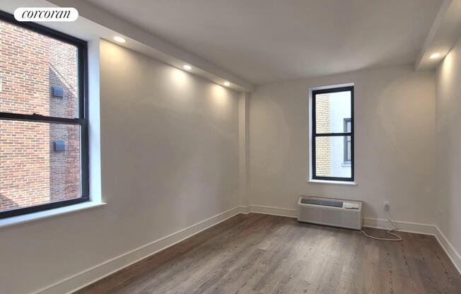 2 beds, 2 baths, $8,000, Unit 15B