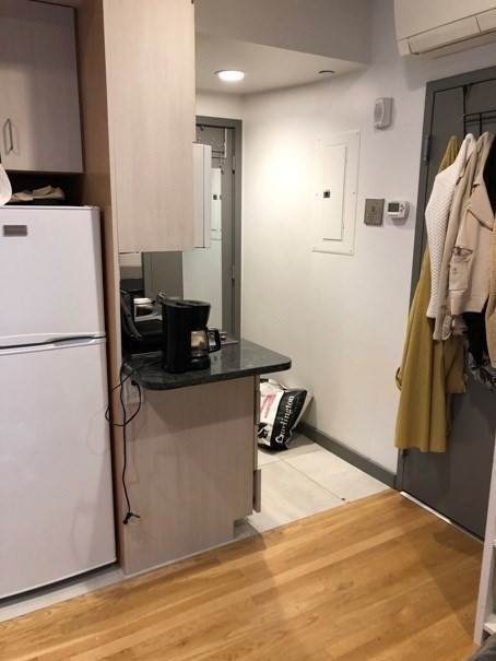 Studio, 1 bath, $2,200, Unit 21