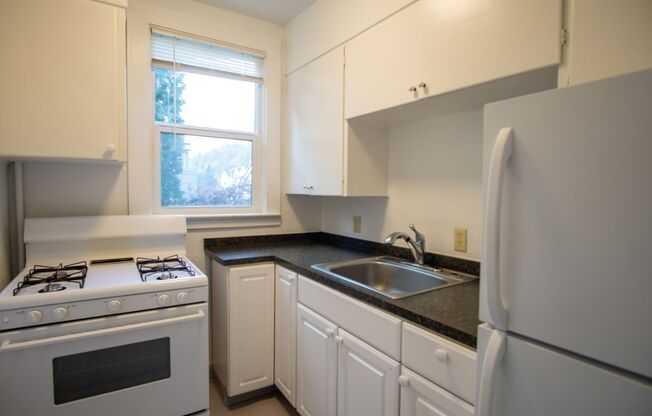 1 bed, 1 bath, $1,265, Unit 06