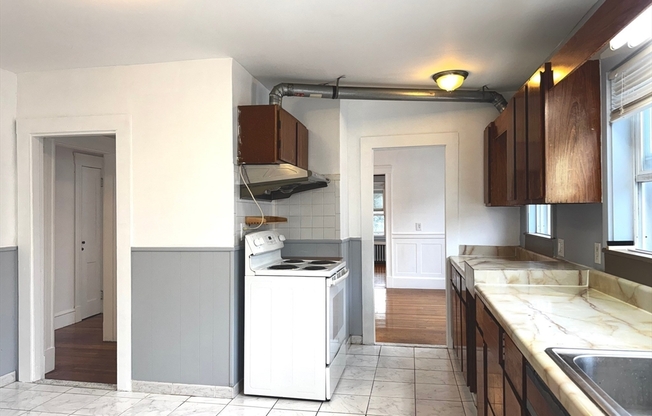 40 ALMONT ST