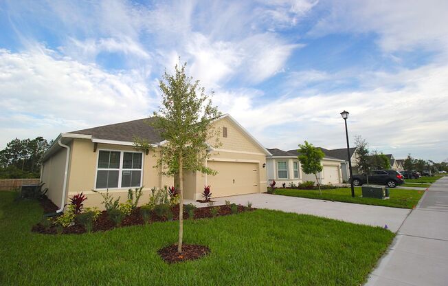 Spacious 3 Bed 2 Bath Home for Rent in Daytona Beach!