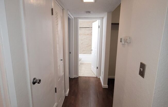 1 bed, 1 bath, 612 sqft, $1,550, Unit APT 156