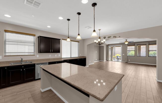 GORGEOUS SINGLE STORY HOME LOCATED IN TUSCANY COMMUNITY*TONS OF UPGRADES*3 LARGE BEDROOMS*OPEN FLOORPLAN*