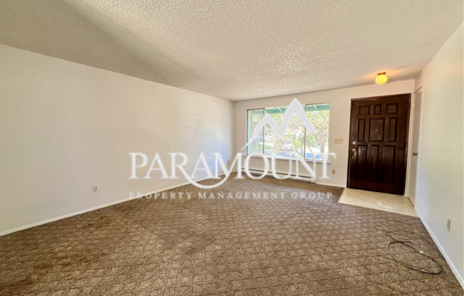 Charming 2-Bedroom Duplex with Garage!