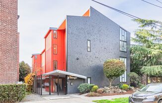 Thunderbird Apartments