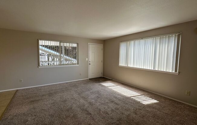 351 359 GLN CRK RD NW