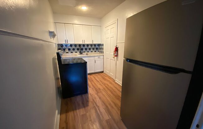 1 bed, 1 bath, $875