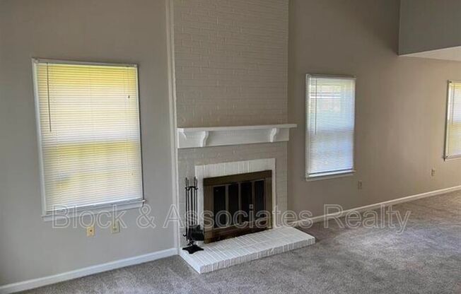 2708 HEATHERSMITH CT