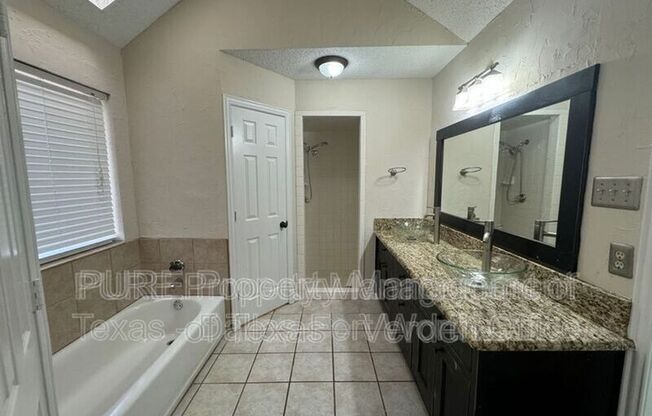 3 beds, 2 baths, 1,650 sqft, $2,100