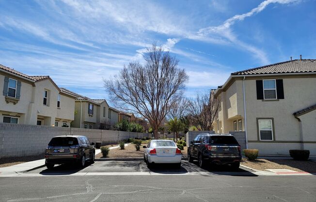 3 beds, 2.5 baths, $1,995