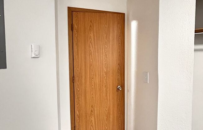 1 bed, 1 bath, 660 sqft, $1,250, Unit H - 074