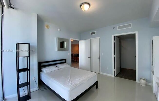 2 beds, 2 baths, 1,167 sqft, $4,700, Unit 475 Brickell Ave unit 4409