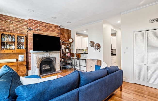 35 HIGH ST