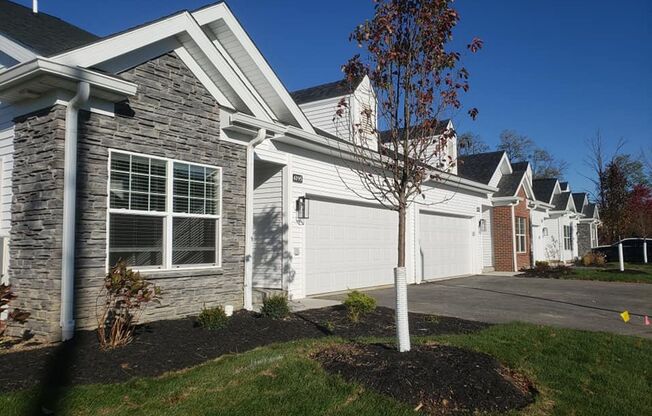 2 beds, 2 baths, 1,681 sqft, $2,575