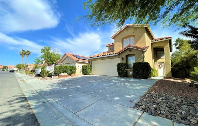 736 RODDENBERRY AVE
