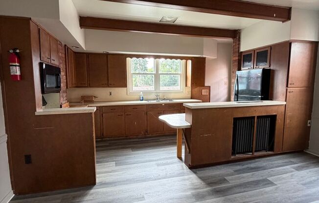 264 W Jackson St