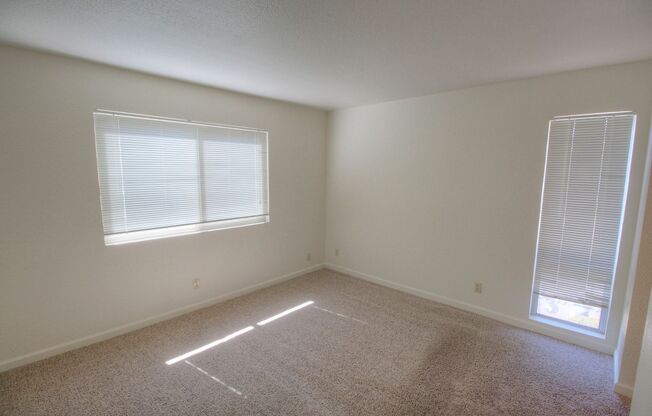 1 bed, 1 bath, 695 sqft, $1,950, Unit 425