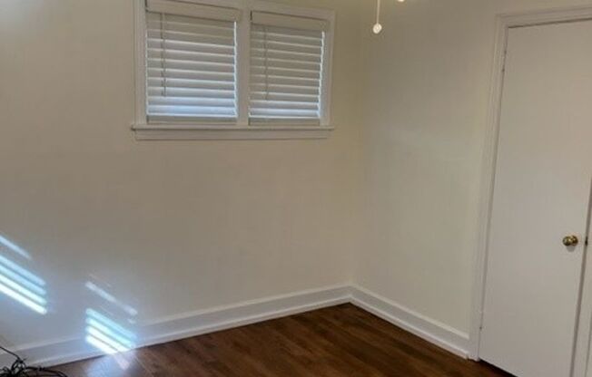 3 beds, 1 bath, $1,500