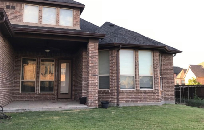 795 FALL RIV DR