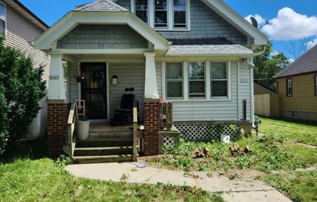 4458-4460 N 65th St