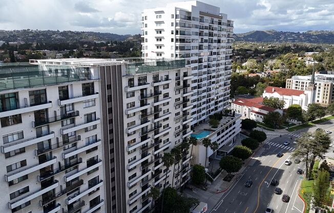 2 beds, 2 baths, 1,071 sqft, $4,100, Unit 801