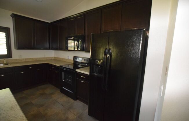 3 beds, 2 baths, $2,100