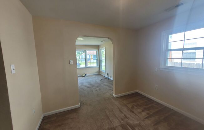 2 beds, 1 bath, $1,395