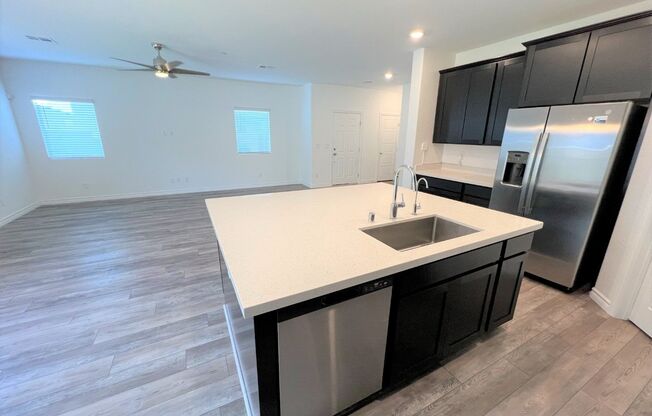 4 BEDROOMS, 2.5 BATHS AT VILLIAGES AT TULE SPRINGS