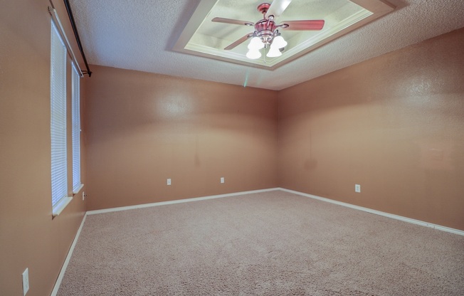 3 Bed 2 bath Move in Ready!