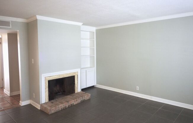 NW Hills Townhouse with amazing location!
