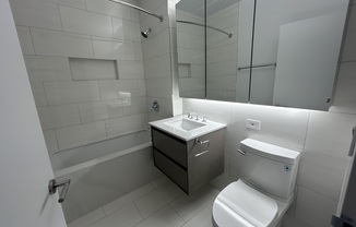 1 bed, 1 bath, $5,550, Unit 5K