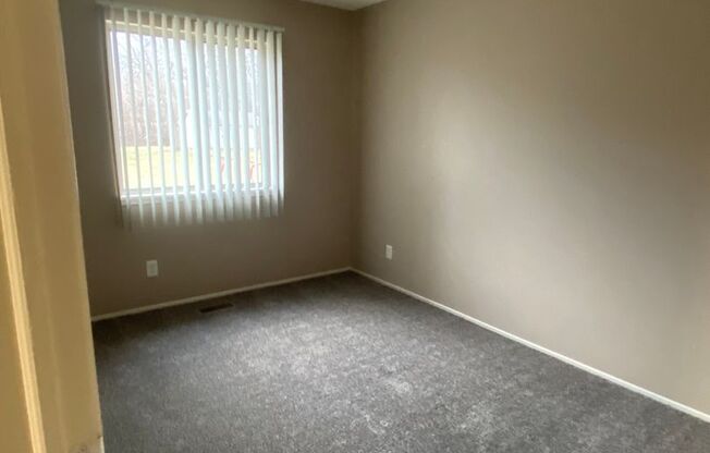 2 beds, 1 bath, 869 sqft, $1,159, Unit 12738A