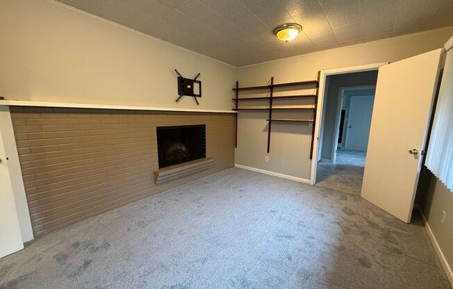 6542 SW Seymour Street ~ Beautifully Refreshed Single Level Home!