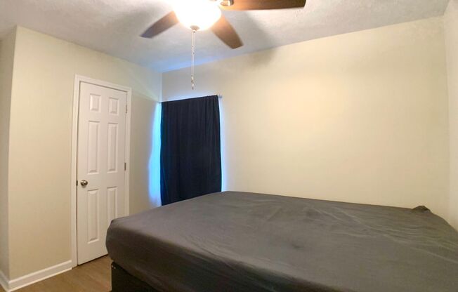 3 beds, 2 baths, $1,650