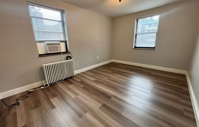 3 beds, 1 bath, 1,000 sqft, $2,390, Unit 6224 Fifth Ave. #210H