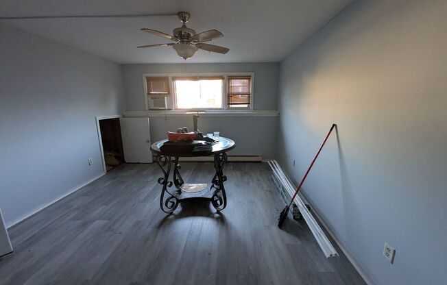 1 bed, 1 bath, 600 sqft, $1,300, Unit Brick Bldg. #3 - 1002-9