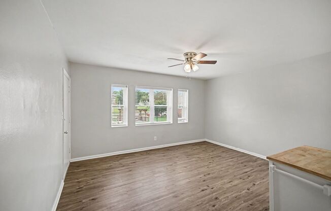 Studio, 1 bath, 394 sqft, $825, Unit 4828 #1S