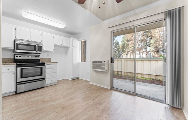 1 bed, 1 bath, 756 sqft, $2,250, Unit A102