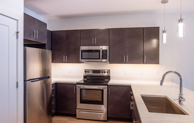 1 bed, 1 bath, 648 sqft, $1,395, Unit APT 210