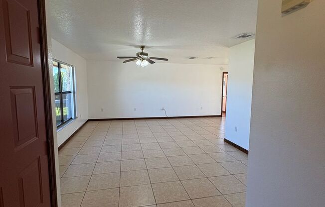 Single Family Home in Poinciana