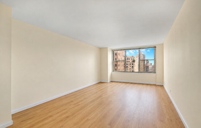 1 bed, 1 bath, 650 sqft, $5,000, Unit 24G