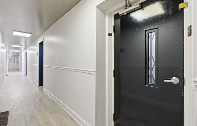 Studio, 1 bath, 320 sqft, $1,250, Unit 408