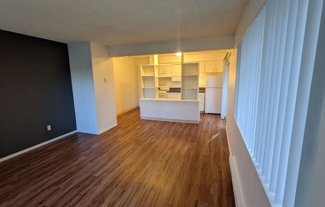 1 bed, 1 bath, 700 sqft, $1,295, Unit #26