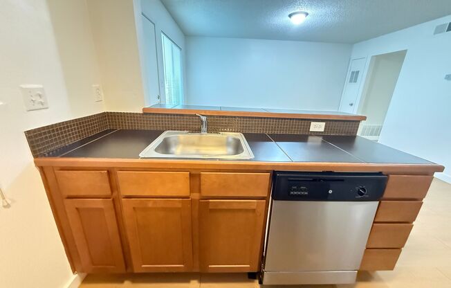 1 bed, 1 bath, 580 sqft, $1,444, Unit PEN-205A