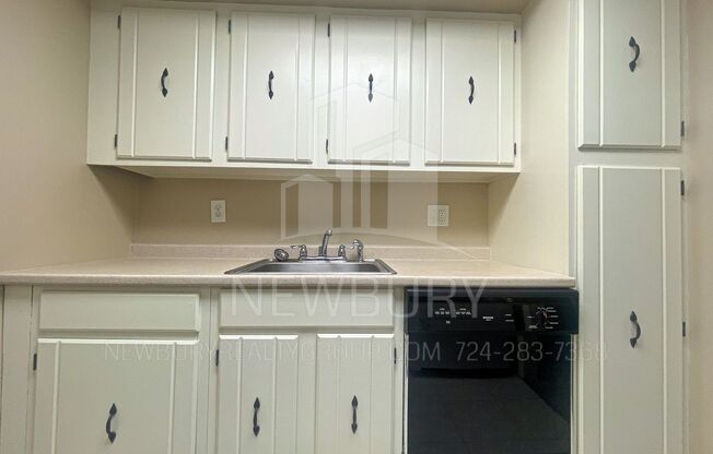 1 bed, 1 bath, 765 sqft, $859, Unit TH 204